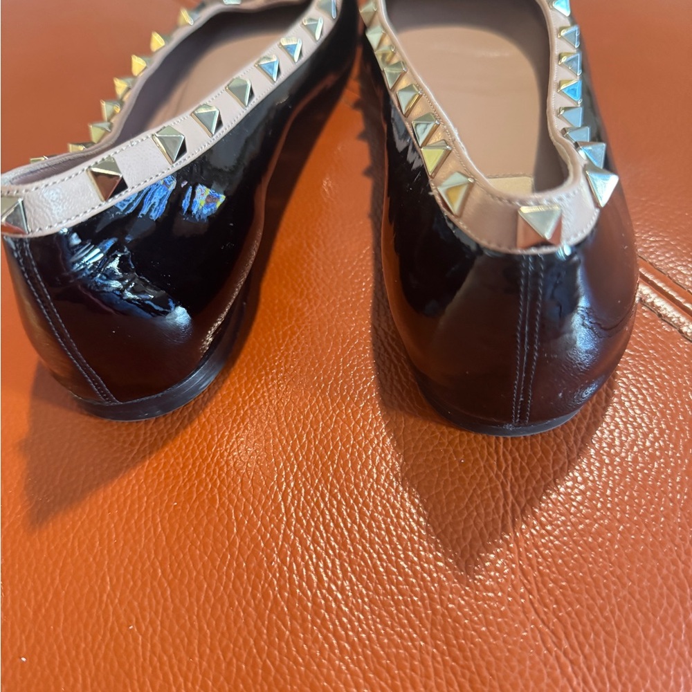 Valentino Rockstud Patent Leather Studded  Ballerina Flats - Picture 6 of 11